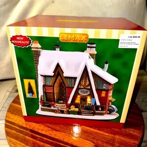 Lemax "Mountain Holiday Reunion" Lighted Holiday Christmas Village Ceramic New